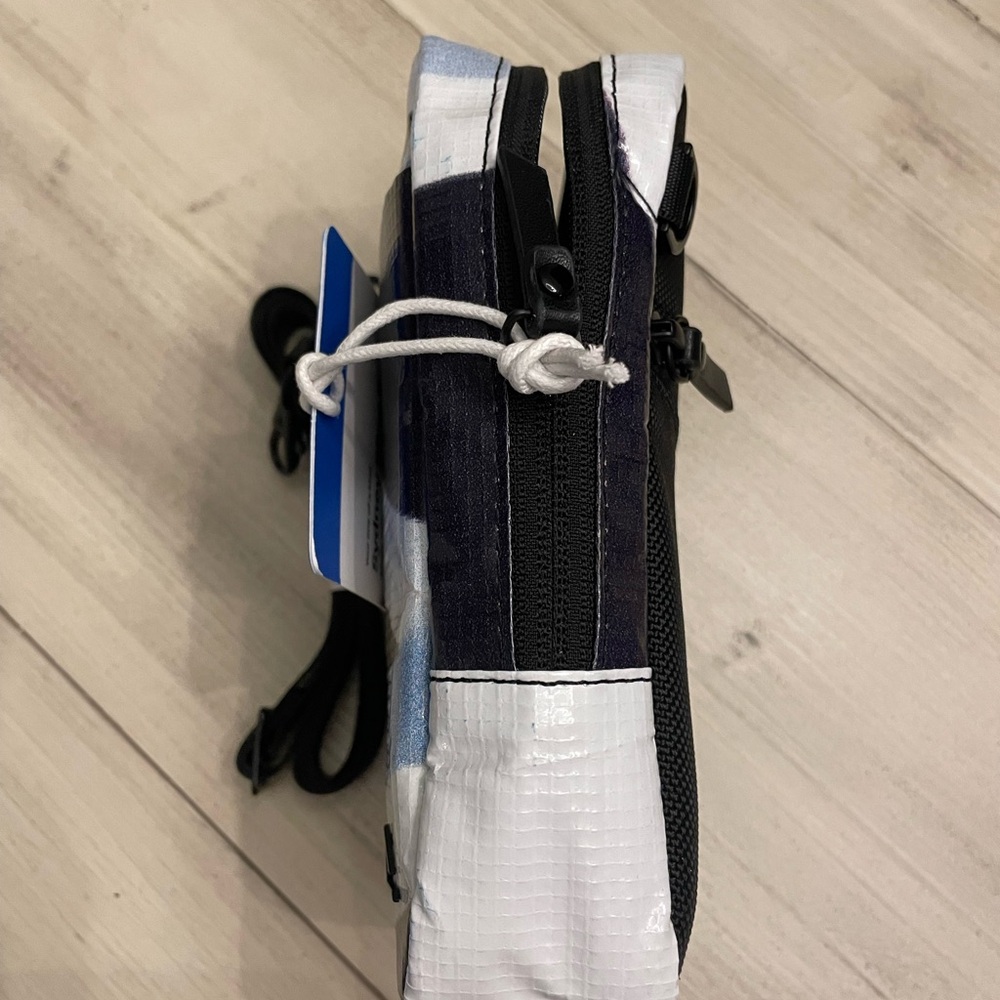 Sydney Sling Bag - Black and White - Picture 3 of 4